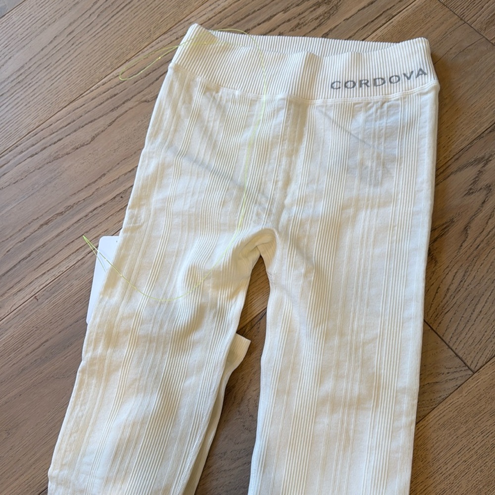 Cordova white thermal leggings!